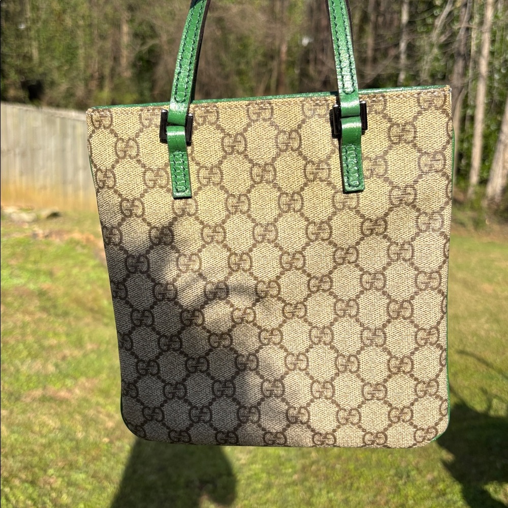 AUTHENIC Gucci Brown Monogram Tote with Green Leather Handles - Picture 2 of 16